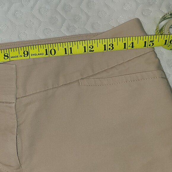 ANN TAYLOR LOFT MARISA TAPERED KHAKI COLOR CAPRI PANTS - SIZE 2 - Picture 7 of 17